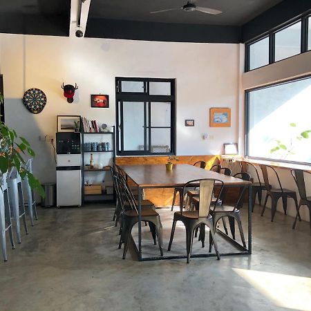 男子漢青年旅店 Manzhou Екстериор снимка