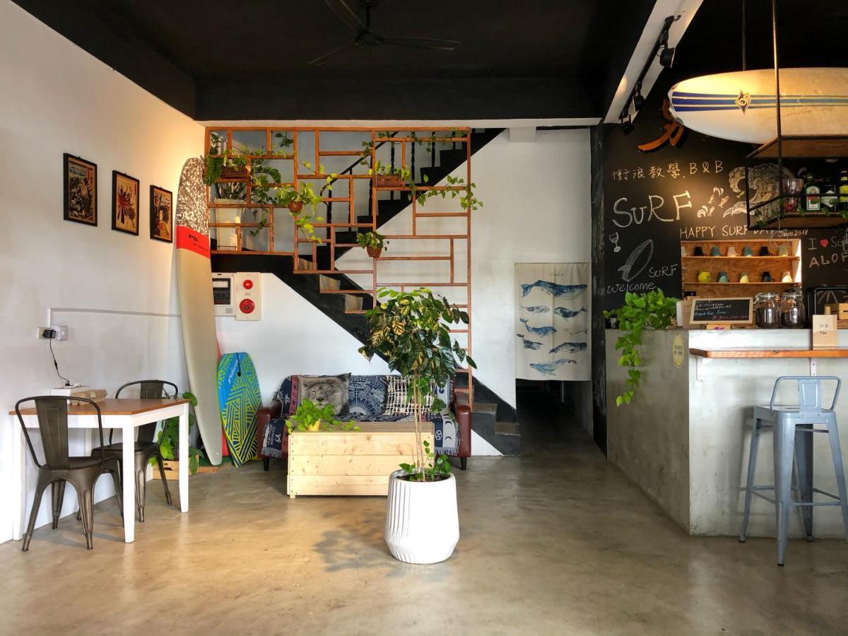 男子漢青年旅店 Manzhou Екстериор снимка